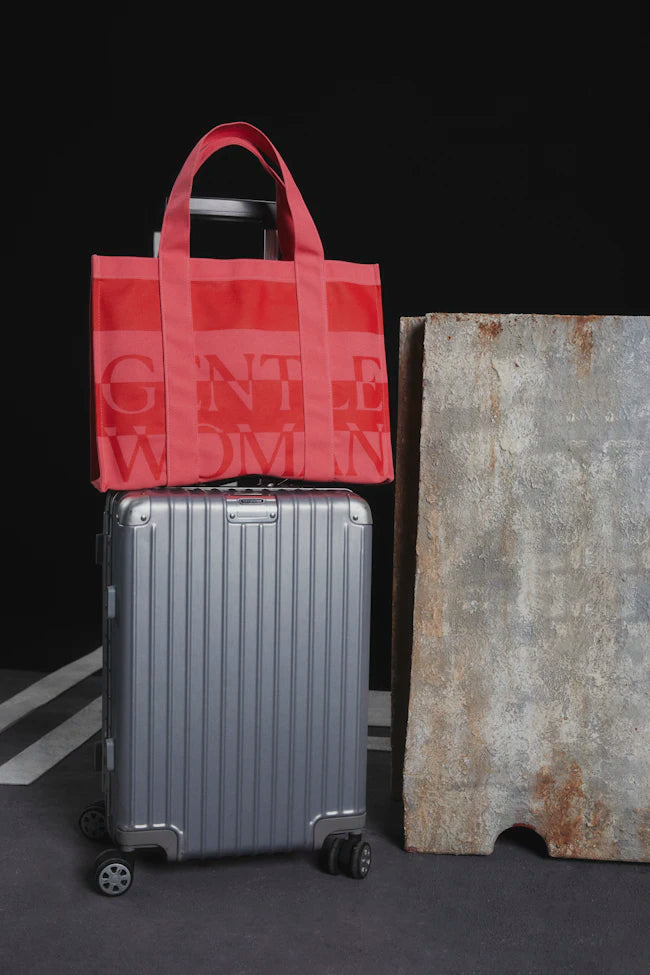 GENTLEWOMAN Travel Bug Box Tote Bag: Pink