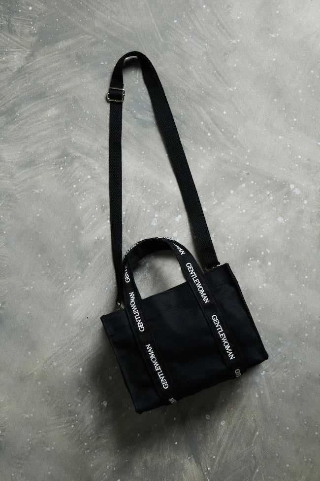 【Gentlewoman】MONOCHROME BLOOM MICRO BOX TOTE トート 2way GENTLEWOMAN Micro Box Tote: Black | LOBeauty | Shop Filipino